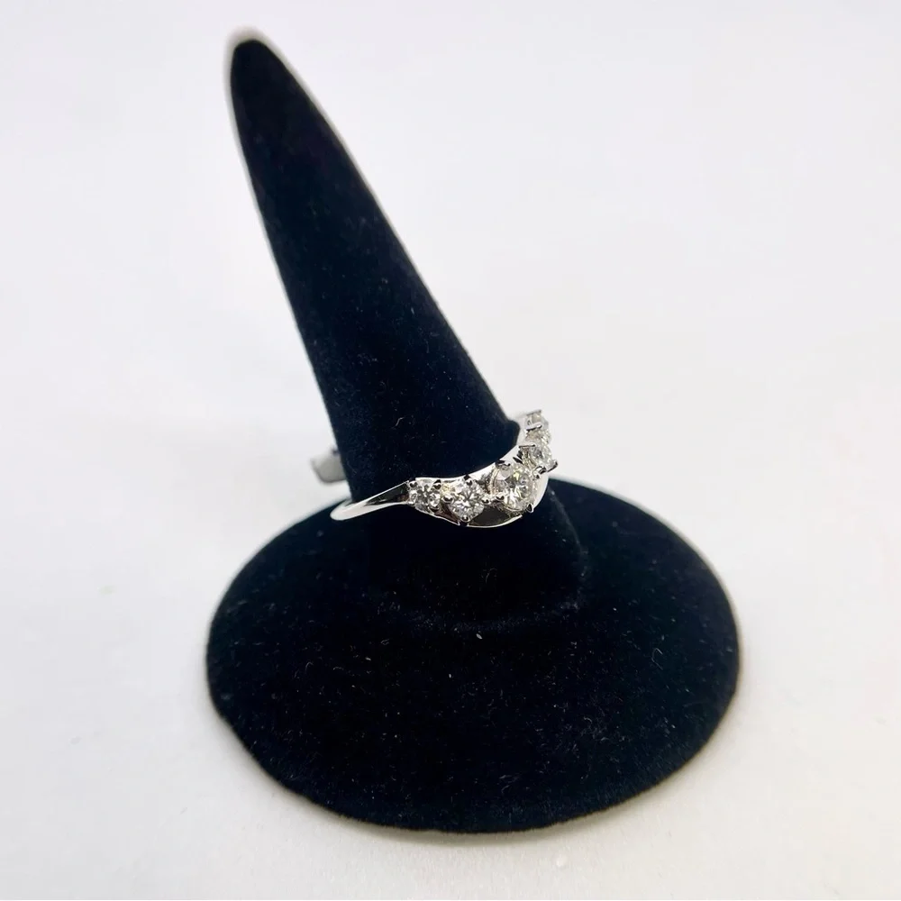 Classic 5-Stone Moissanite Ring 18K White Gold 925 Silver Band Ring Guard GRA